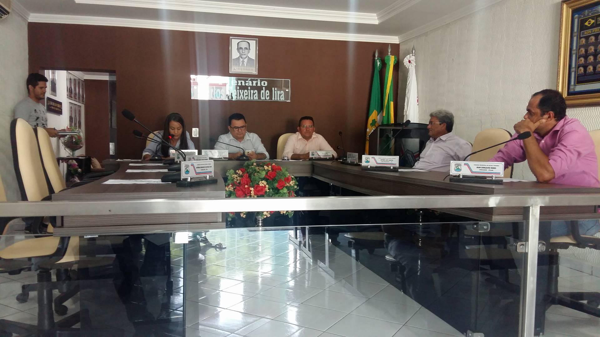 Sessão Ordinária - 24 de fevereiro de 2017, aprovação de requerimentos e projetos de Lei em apreciação