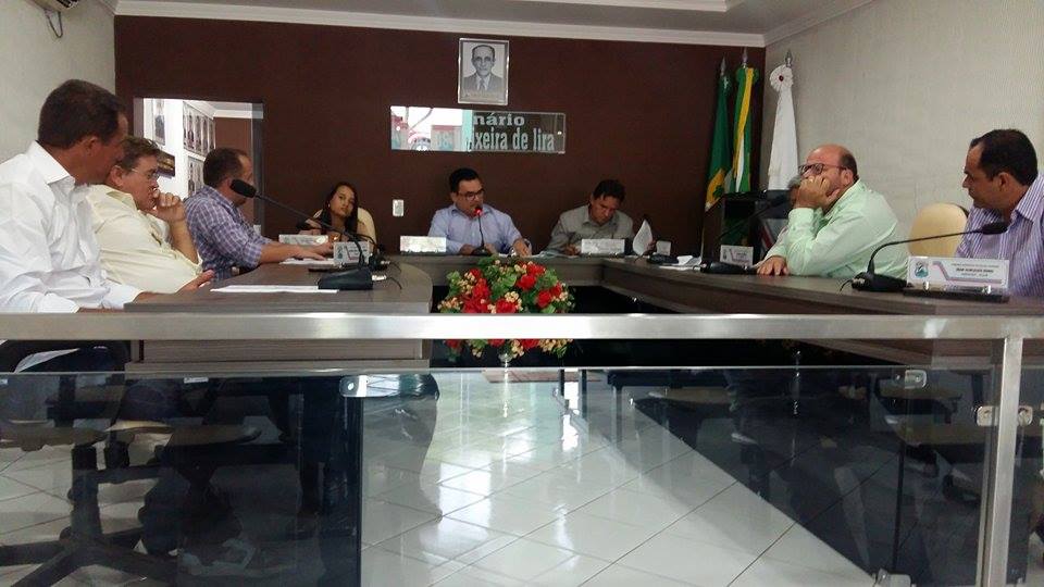 Sessão Ordinária, 31 de março de 2017, Projeto lei aprovado e outro colocado em apreciação para próxima sessão